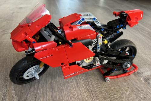 Lego Set – 42107 - Technic – Ducati Panigale V4 R