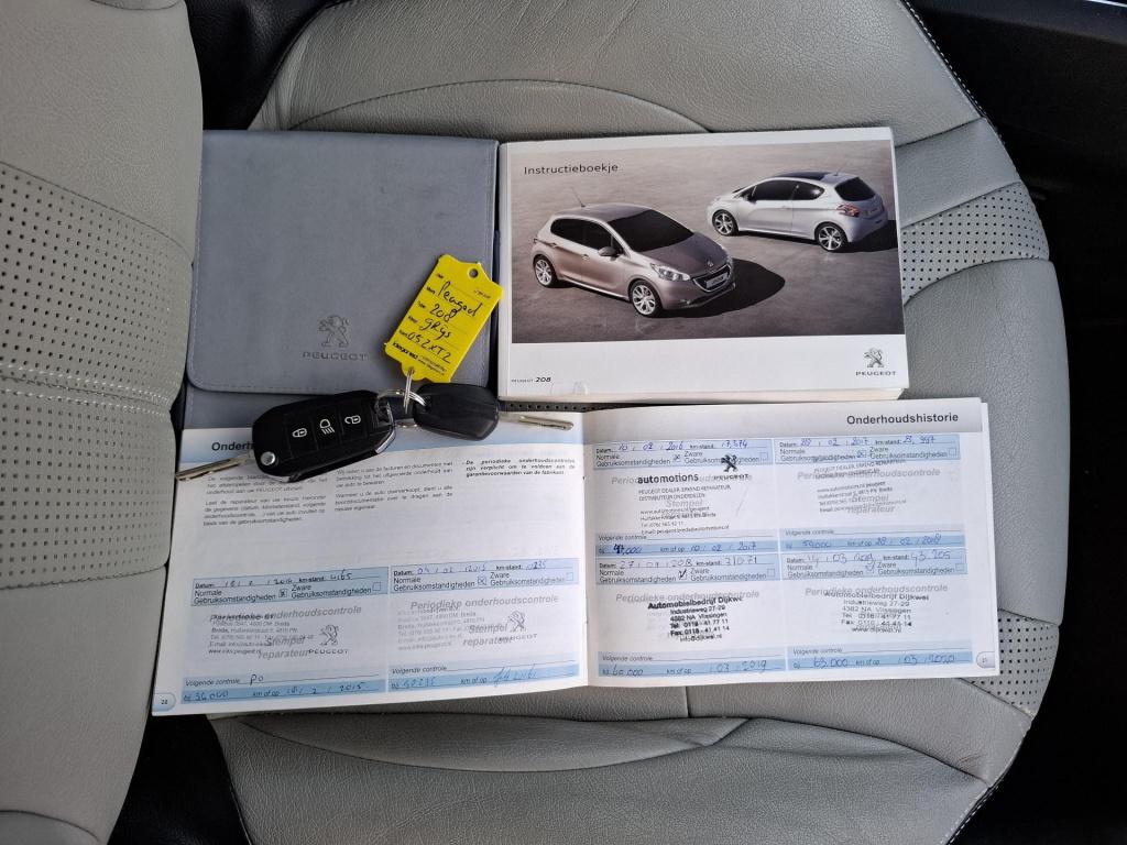 Peugeot 208 1.4 vti 95 griffe 5-drs navi/leer/clima