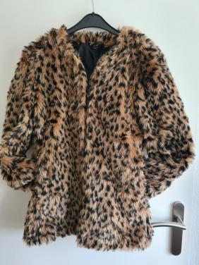 Rainbow Leopard Print Faux Fur Jas Maat 36