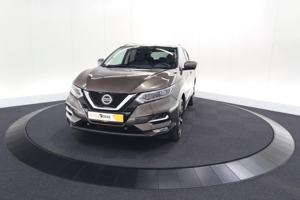Nissan Qashqai 1.3 dig-t tekna | trekhaak | panoramadak | adaptieve cruise 