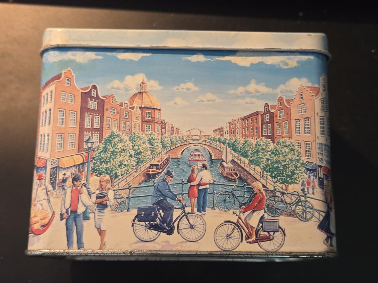 Churchill's Nederland Holland Leeg Blik Churchill Snoepgoed VK 12x7.5x11cm