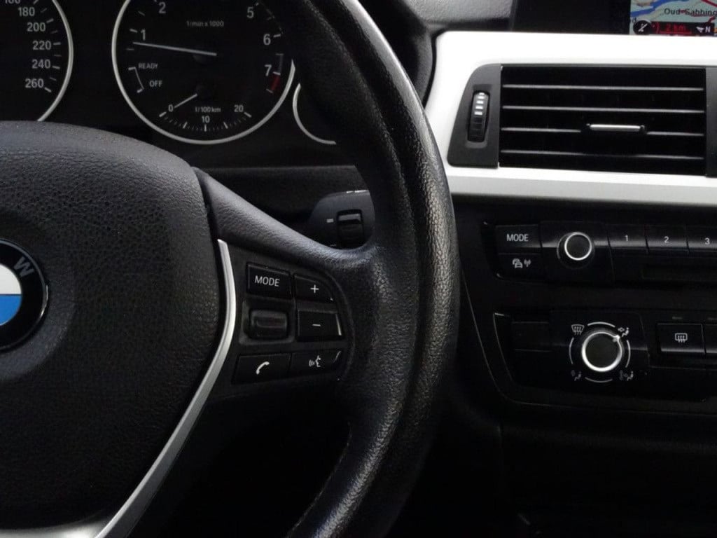 BMW 3-serie 320i executive