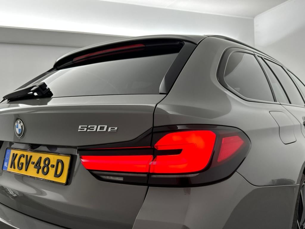 BMW 5 Serie touring 530e high executive m-sport