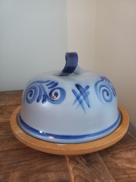 Keuls aardewerk stolp