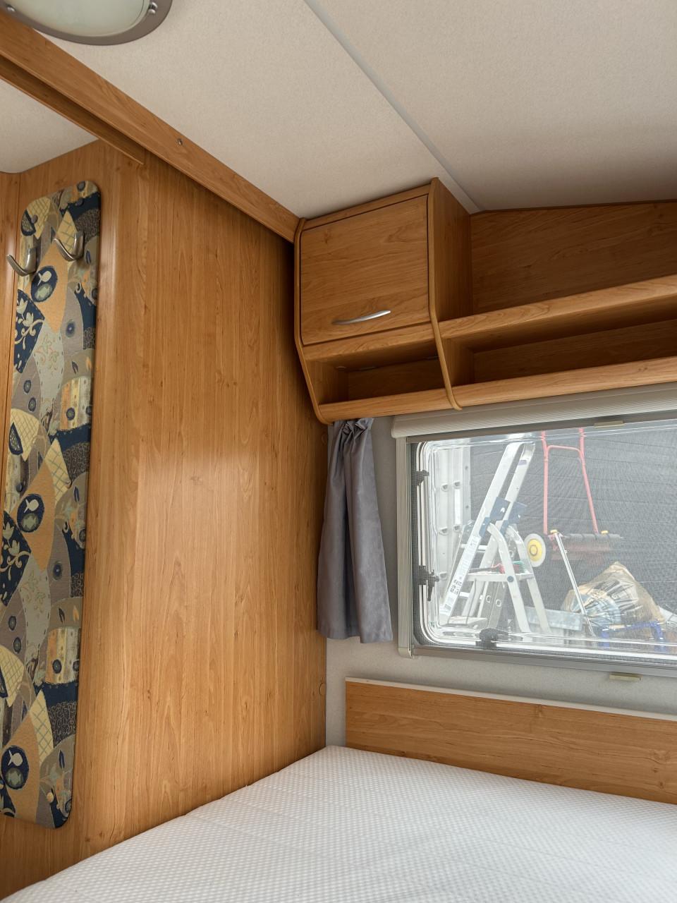 Knaus Blue Line 450 caravan