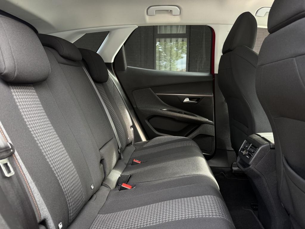 Peugeot 3008 1.2 puretech -
