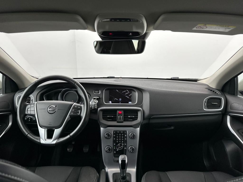 Volvo V40 2.0 t3 nordic+ | standkachel | stoelverwarming | cruise control |