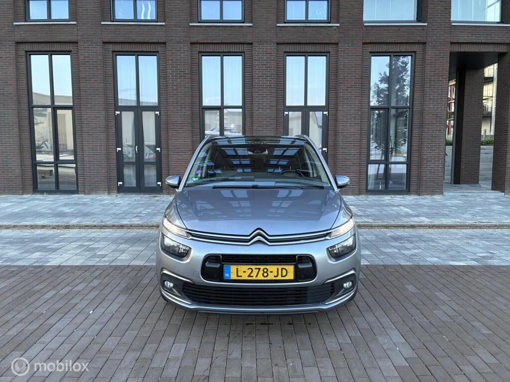 Citroen Grand C4 Spacetourer 1.2 PureTech Shine km182.038 Nap BJ2020