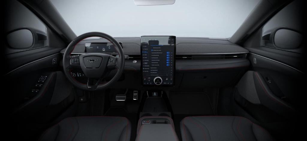 Ford Mustang Mach-e extended premium rwd 88 kwh | €1.000,- ford voordeel! |