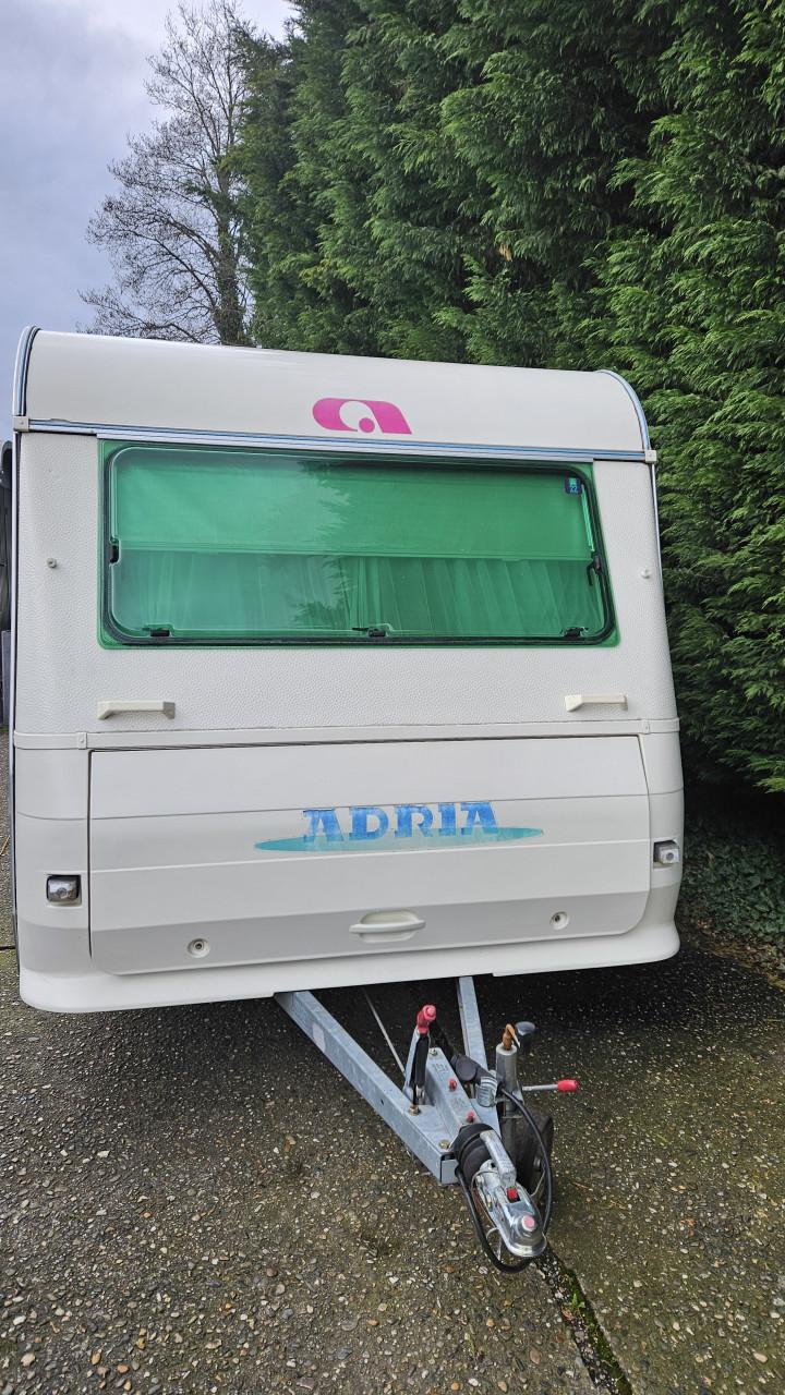 ADRIA UNICA 430 TS 1998 bj VASTBED TREINZIT