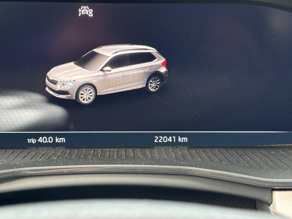 Skoda Kamiq 1.0 tsi greentech 110pk dsg-7 business edition|led|trekhaak|nav