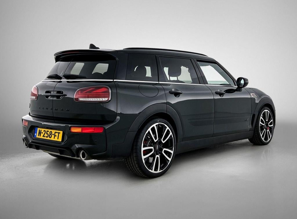 Mini Clubman 2.0 jcw all4 john cooper works | automaat | panoramadak | navi