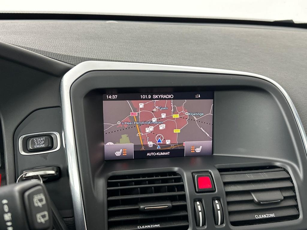 Volvo XC60 t5 gt polar+ | parkeerverwarming op brandstof | schuifdak