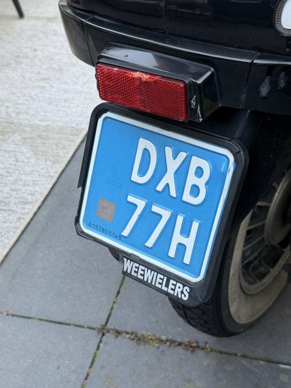 Zwarte scooter