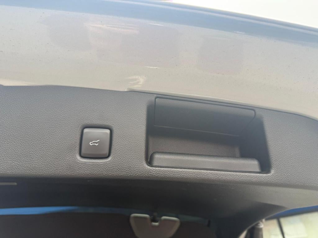 Ford Kuga 2.5 phev st-line x | panoramadak | trekhaak | 2100kg trekgewicht!