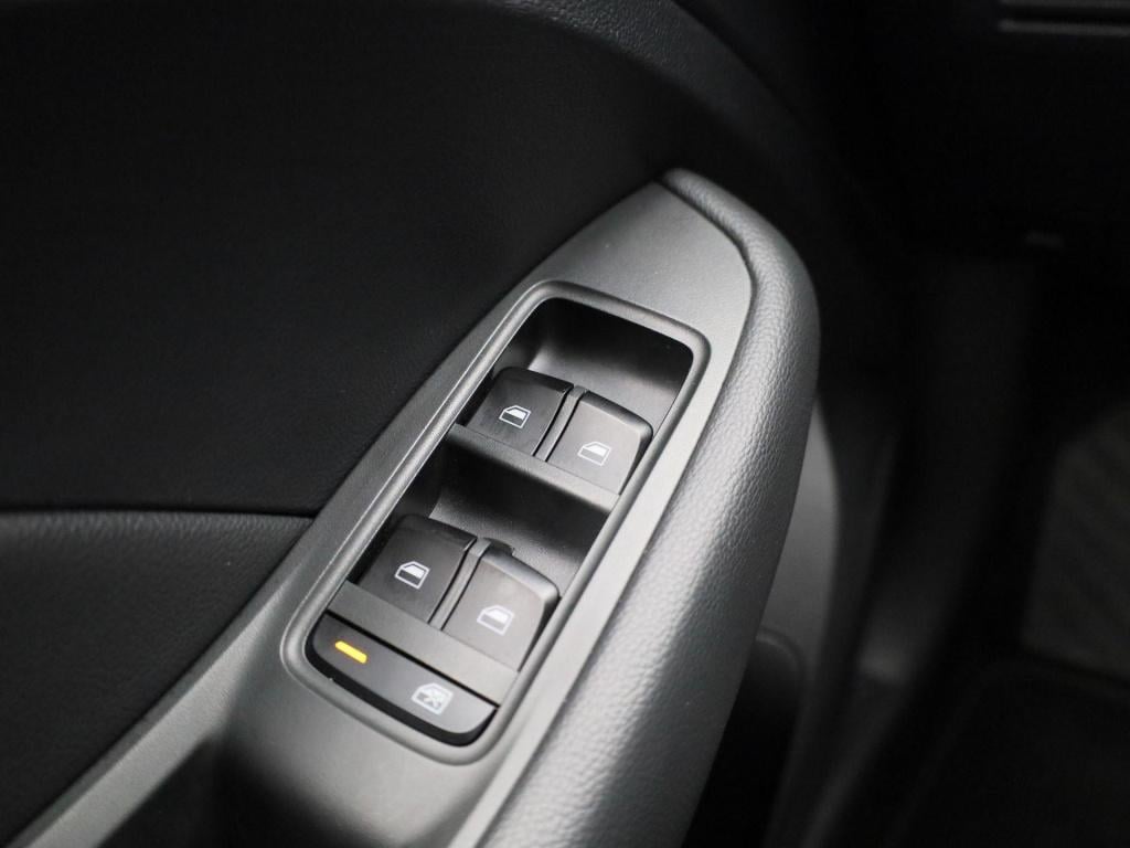MG Zs Ev mg luxury 45 kwh | automaat | panoramadak | leder | navigatie | ai