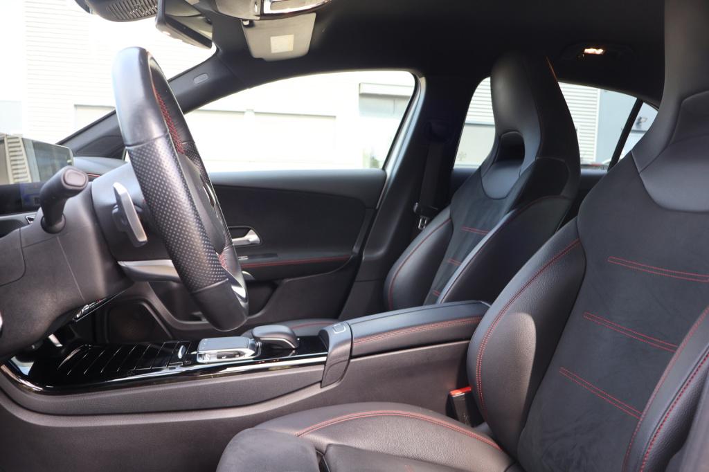 Mercedes-Benz A-Klasse 180 business solution amg l automaat l camera l temp