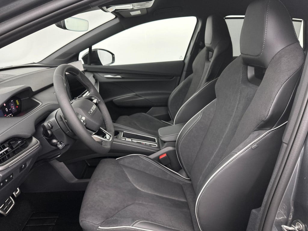 Skoda Elroq sportline elektromotor 210 kw / 286 pk suv elektri