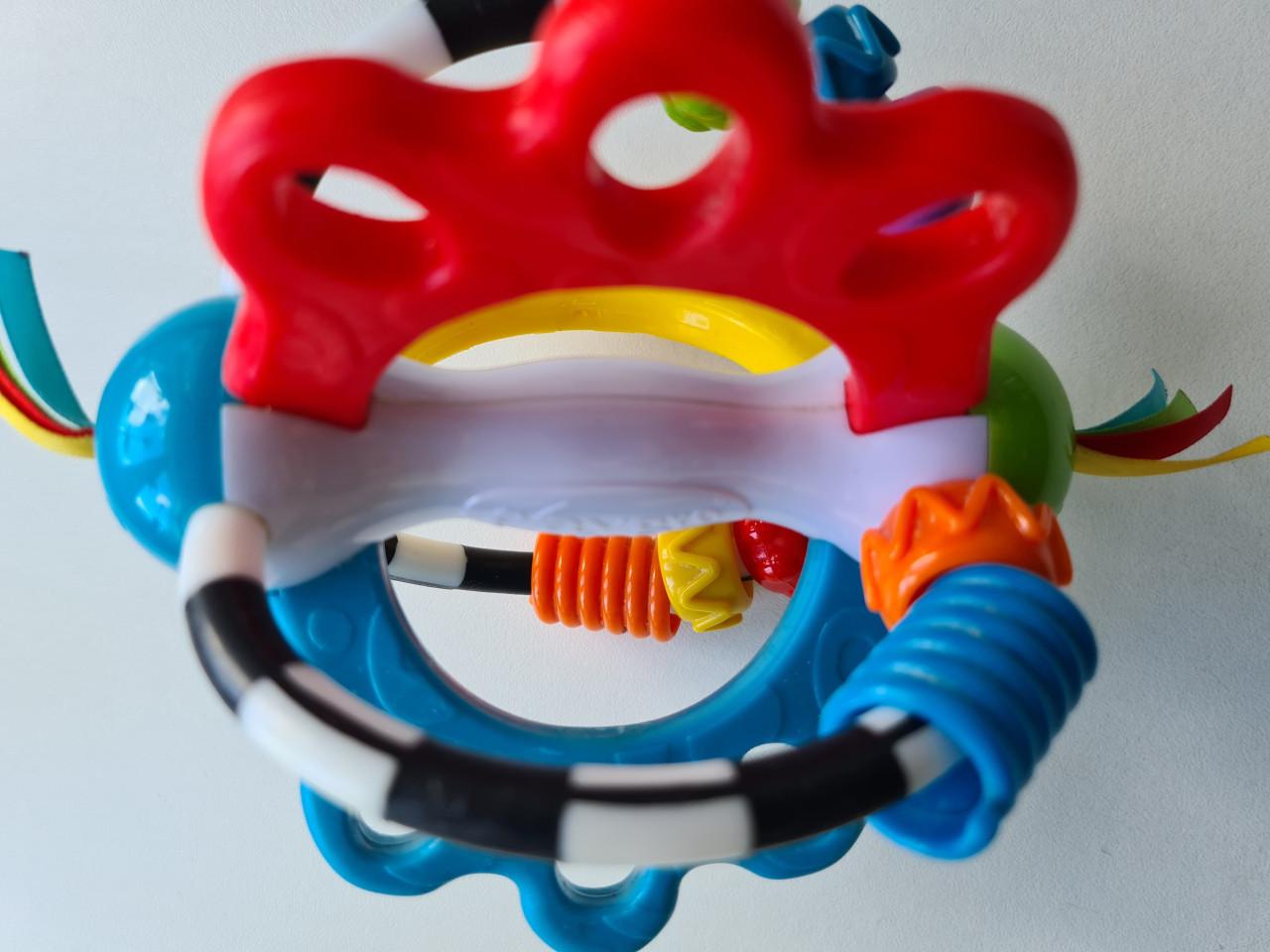 Playgro Explor-A-Ball rammelaar.