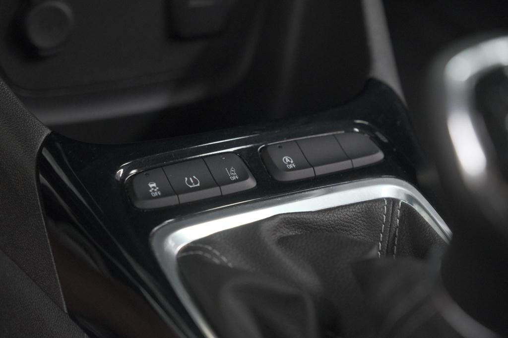Opel Crossland X 1.2 turbo 110 online edition | trekhaak | apple carplay | 