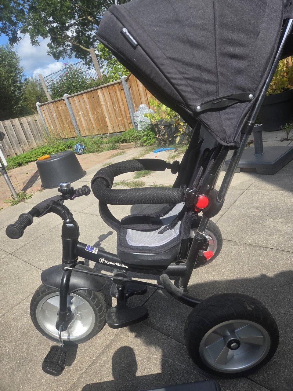 GRATIS! Driewieler met duwstang Hypermotion