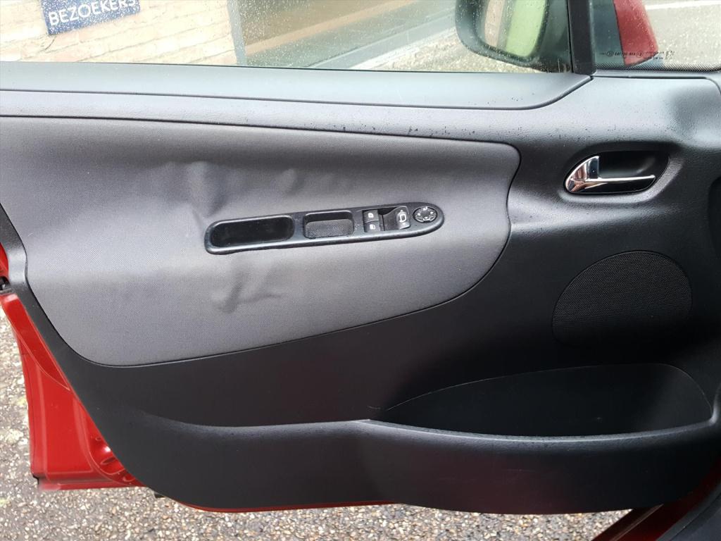 Peugeot 207 première 1.6-16v vti-120pk navigatie | cruise & climate control