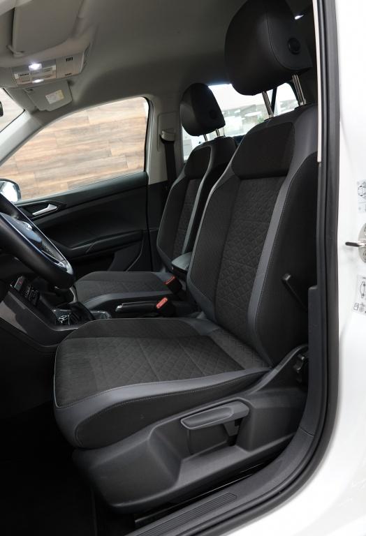 Volkswagen T-cross 1.0 tsi | carplay | acc | stoelverw. | pdc |