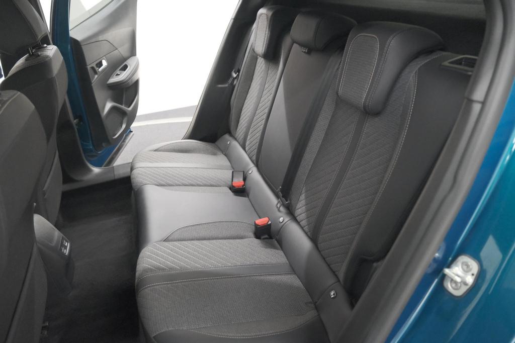 Peugeot 2008 puretech 100 allure | apple carplay | parkeersensoren | climat
