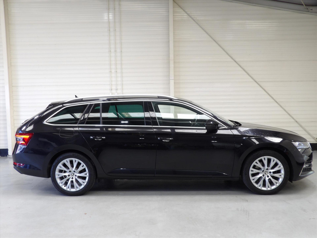 Skoda Superb combi 1.4 tsi phev 217pk dsg-6 style
