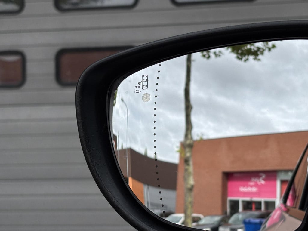 Renault Captur 0.9 tce intens | navigatie | camera | dodehoek detectie | le