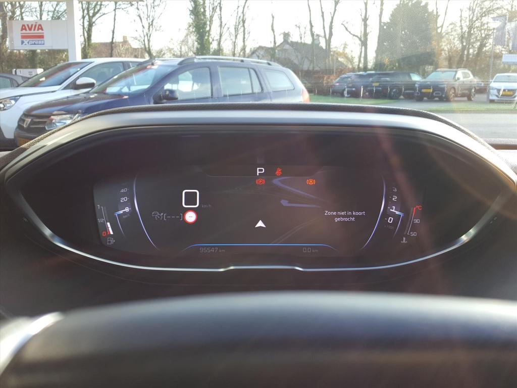 Peugeot 5008 gt 1.2-130pk automaat(t8/7p)trekhaak | apple carplay&android a