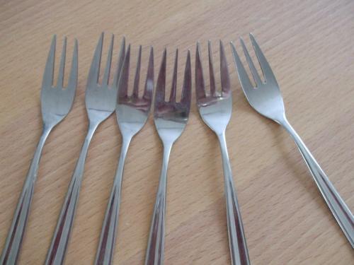 Te koop 2 x set gebakvorken.(nieuw).