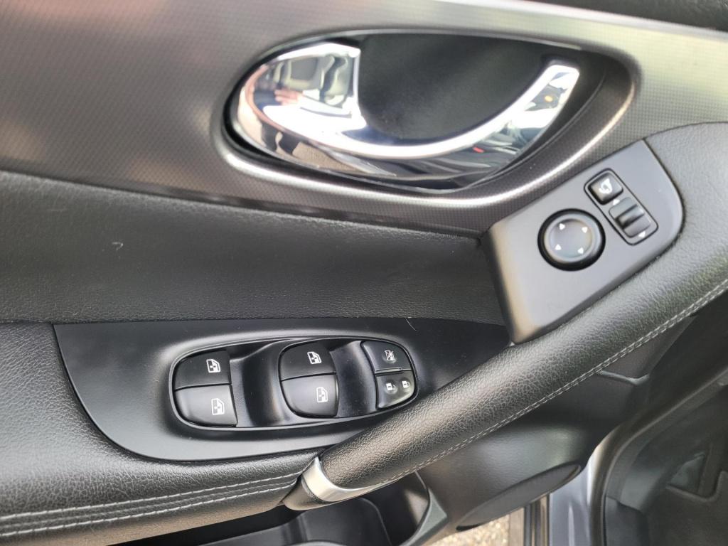 Nissan Qashqai 1.2 tekna automaat panoramadak 360 camera navi. leder. led.