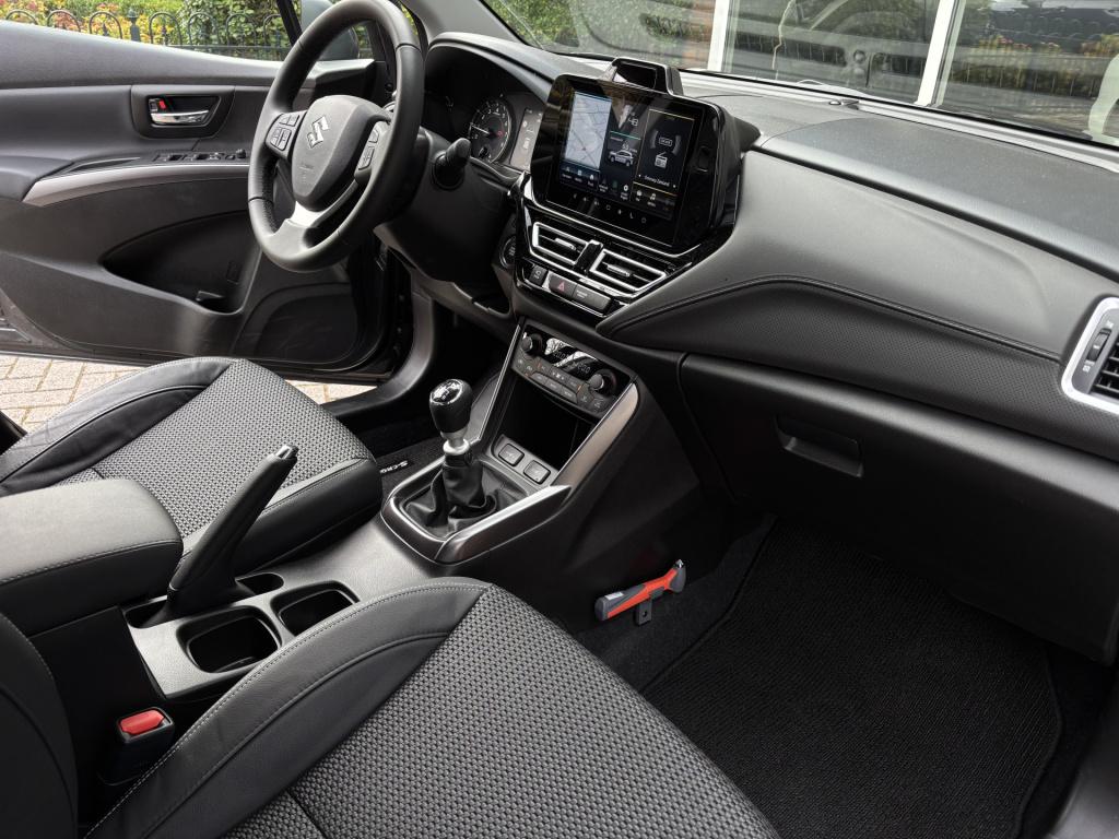 Suzuki Sx4 S-cross style 1.4 boosterjet smart hybrid