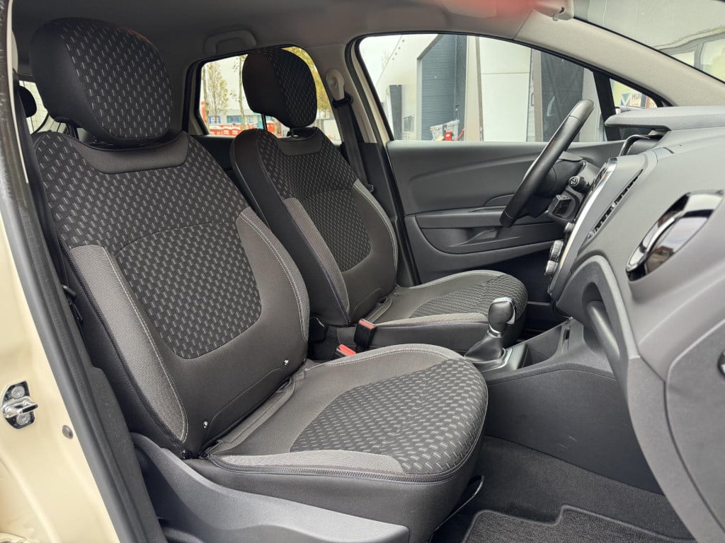 Renault Captur 1.3 tce intens automaat, nl-auto!