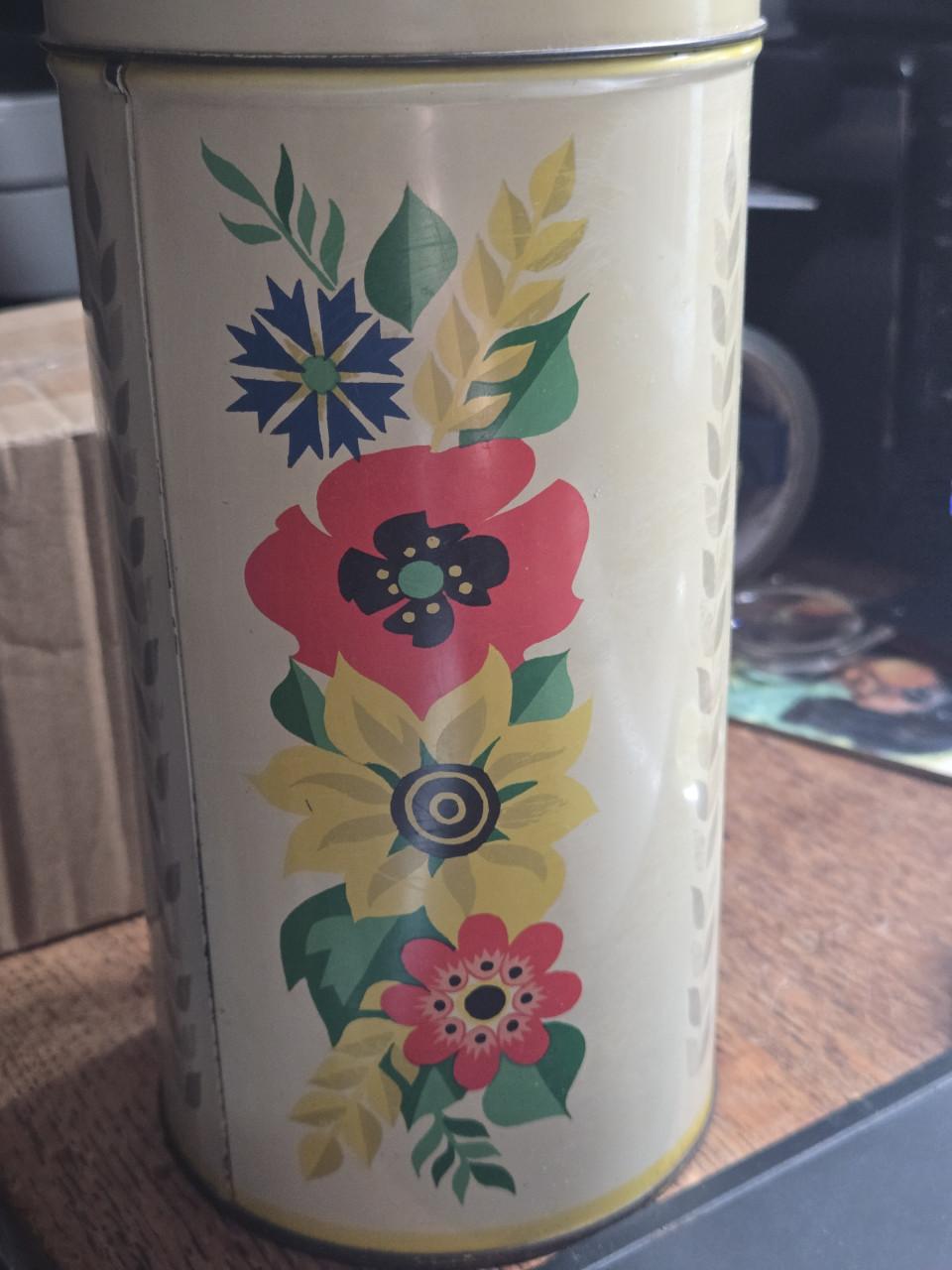 Vintage beschuitbus van de Koninklijke Verkade uit Zaandam.