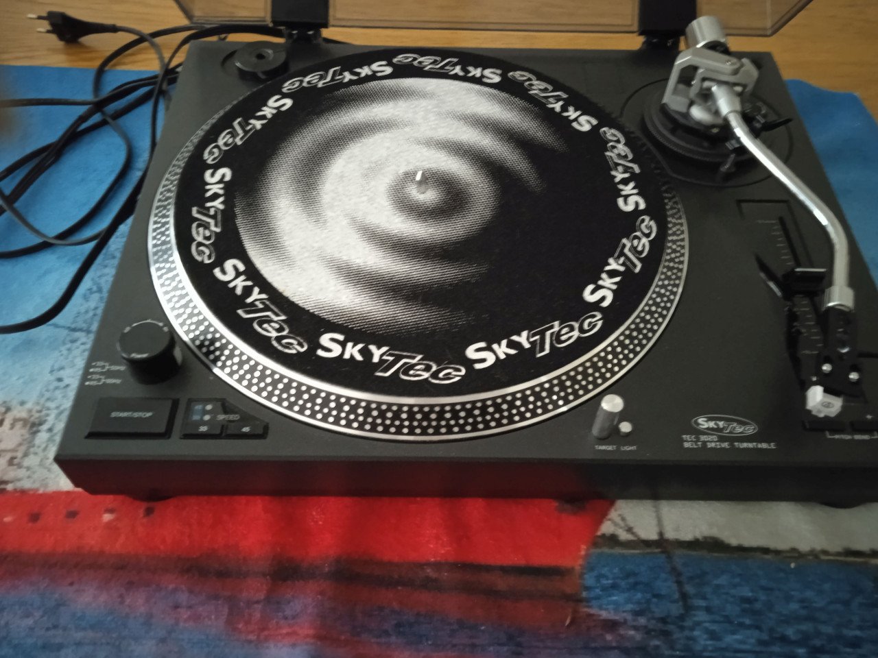 Skytec 3020 dj draaitafel