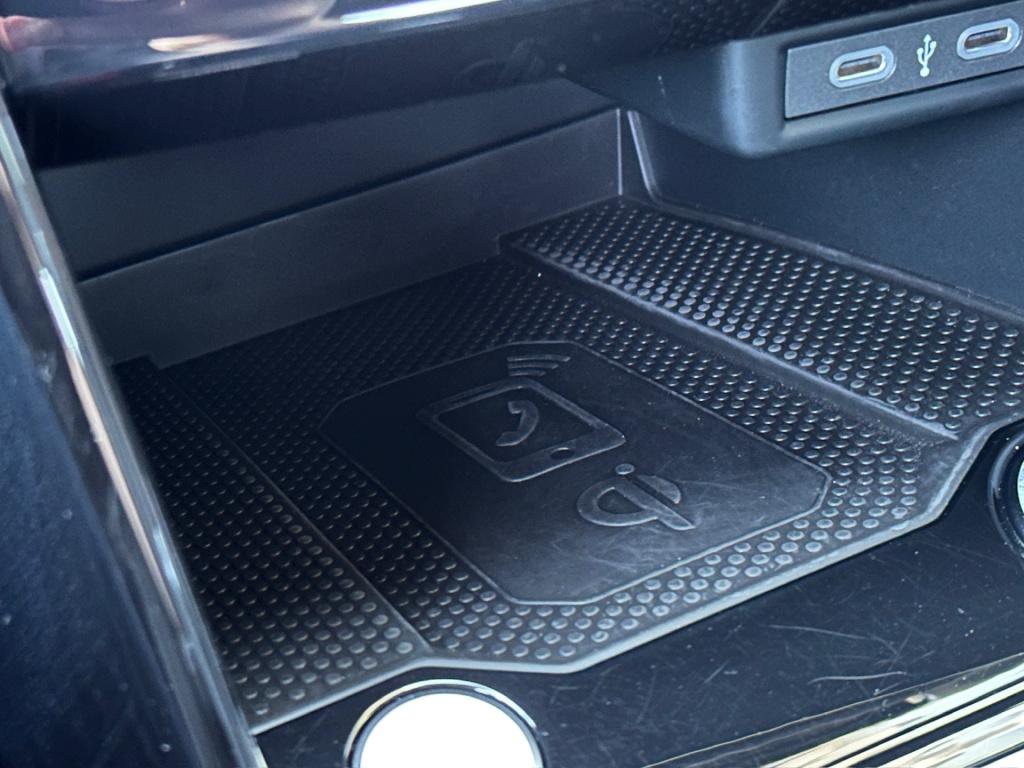 Volkswagen T-roc 1.5 tsi 150pk r-line | black style | keyless | navi | adap