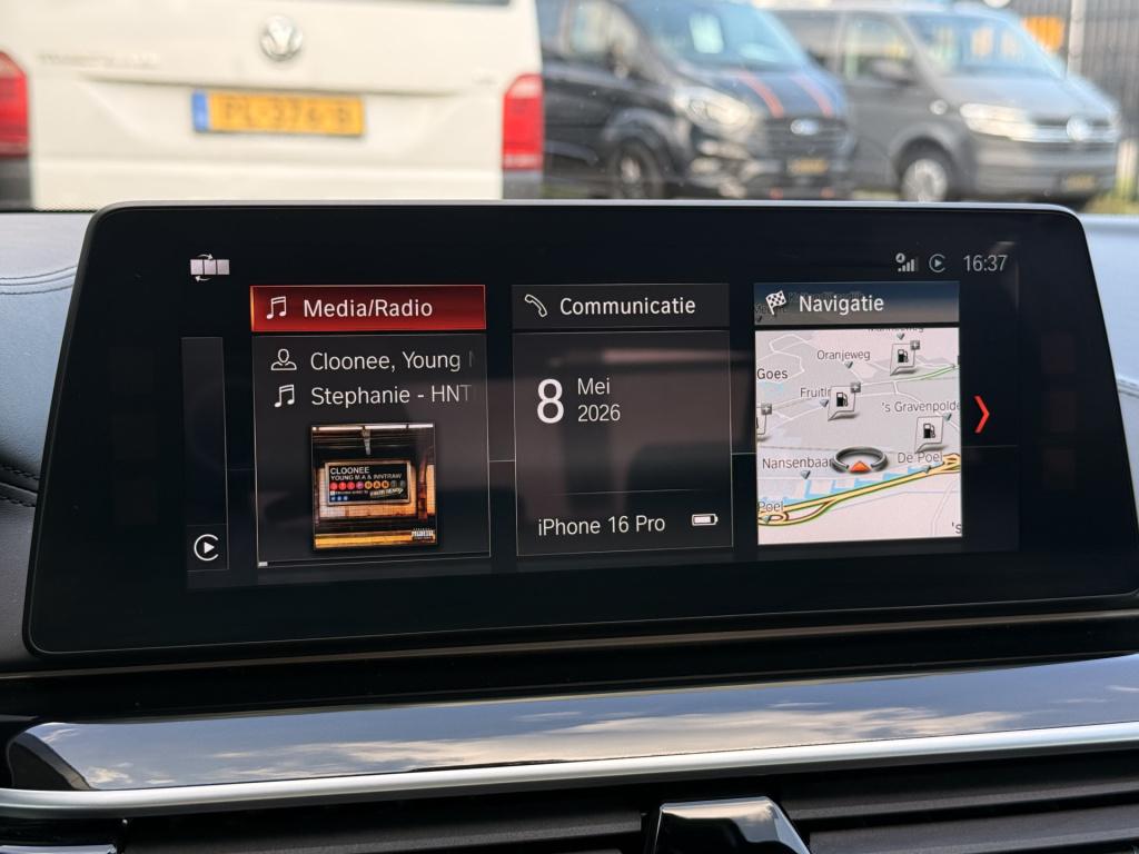 BMW 5 Serie m550i xdrive high executive | 4ws | soft-close | pano | b&w | m