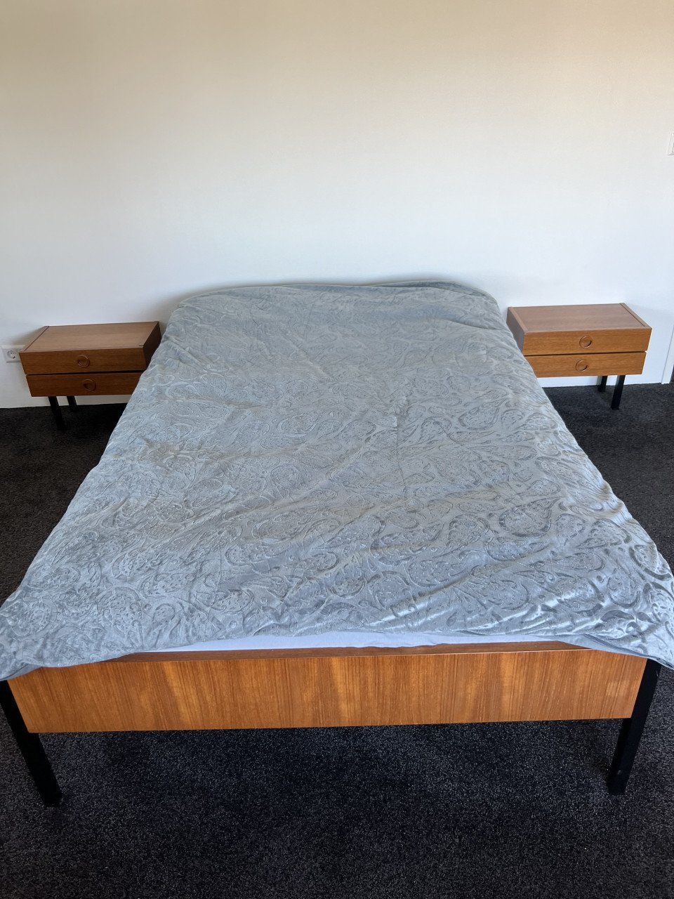 Bed, 2x nachtkastje, tafeltje Retro, Vintage