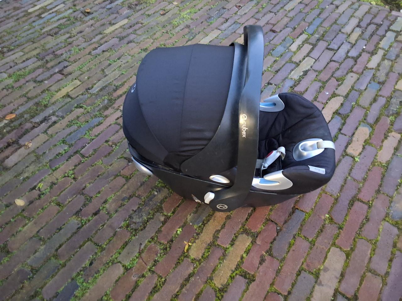 Maxicosi 1x, 2x isofix basis en 2x spiegel