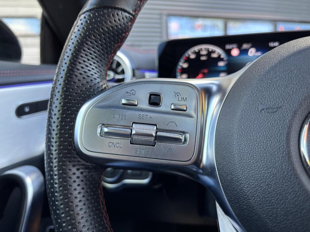 Mercedes-Benz Cla 250 e amg line premium plus pack, panoramadak + nl-auto!