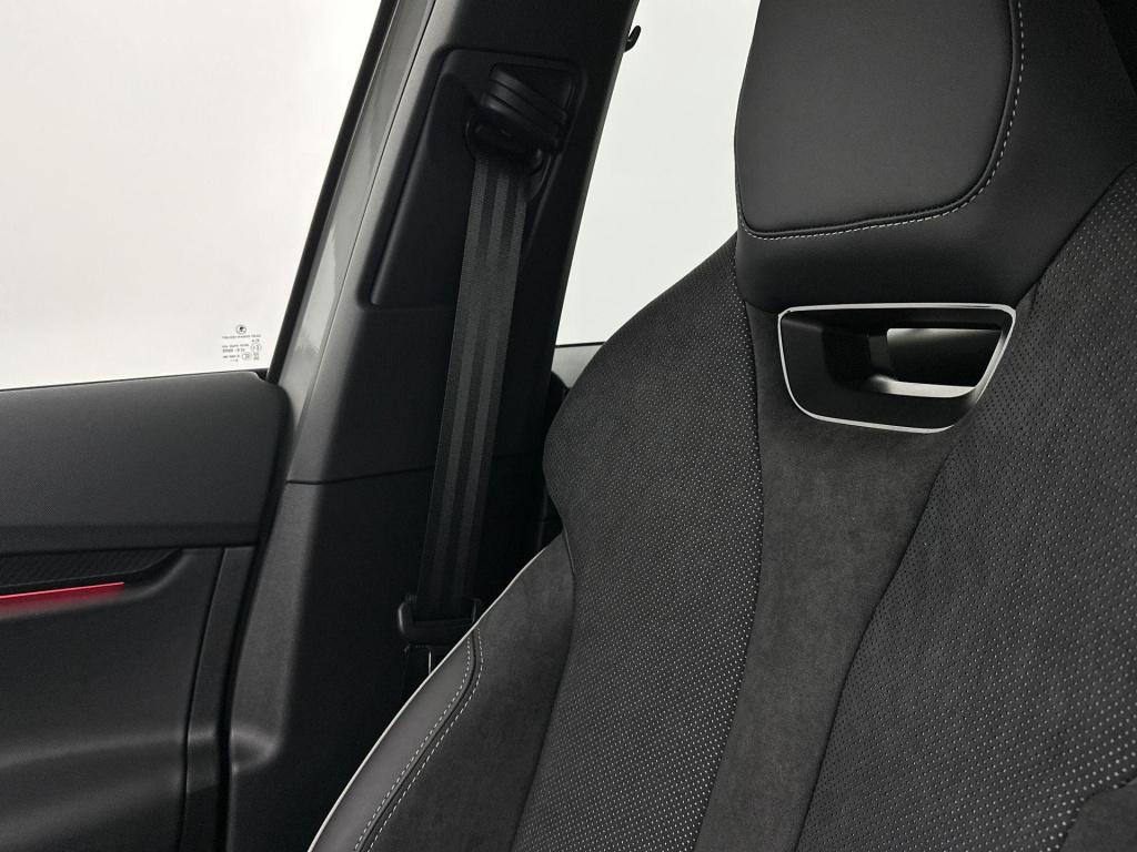 Skoda Onbekend sportline elektromotor 150 kw / 204 pk suv elektri