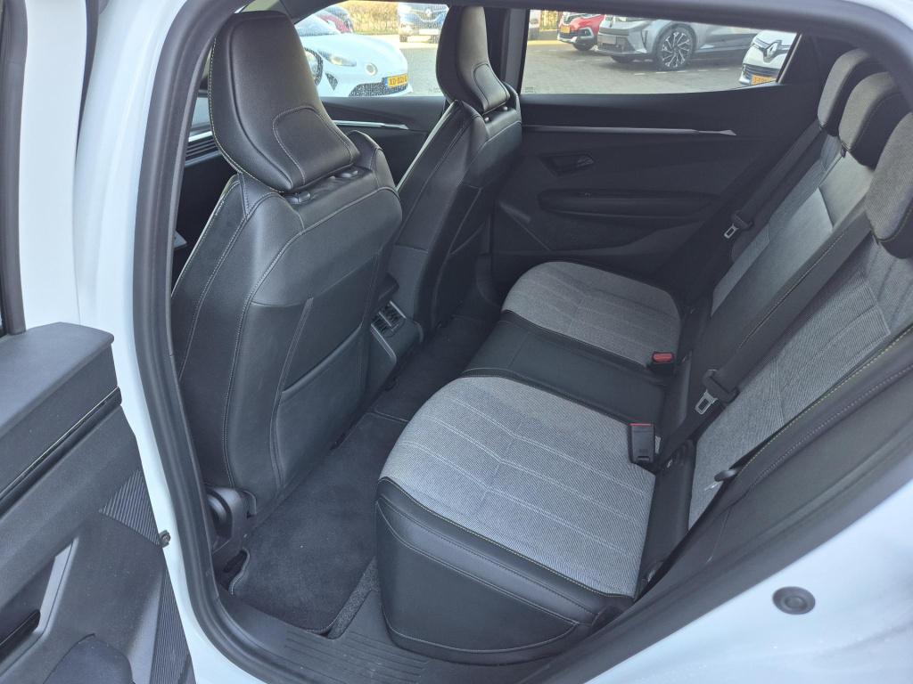 Renault Megane E-tech ev60 optimum charge techno 360° camera, blind spot de