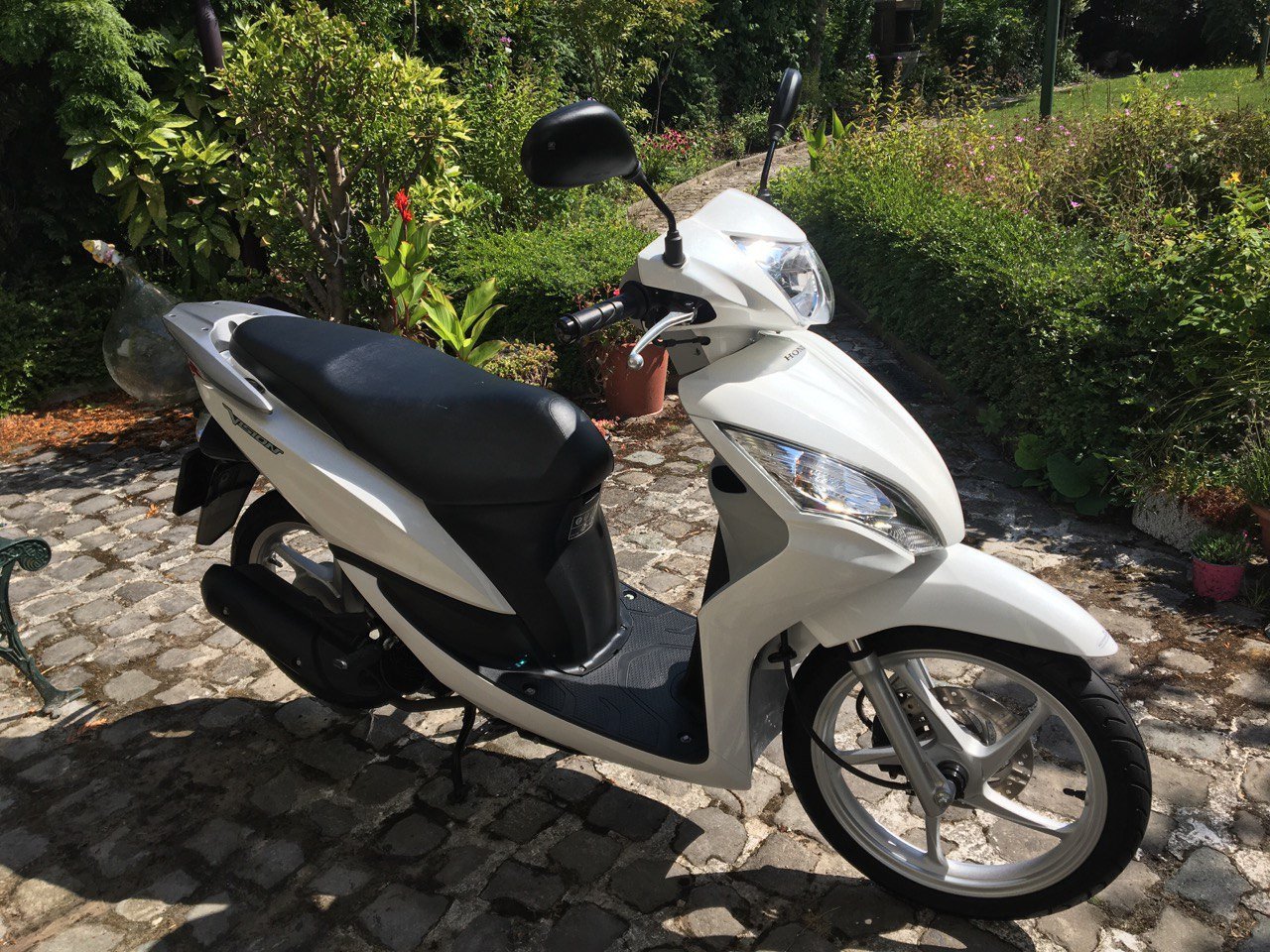 Honda NSC110 Scooter (108 cc / model 2012)