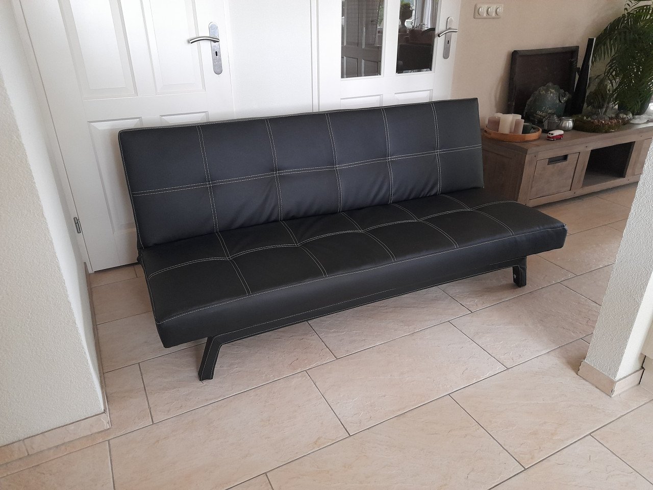 Slaap bank 180 x 105 x  77H ( in goede nette staat)