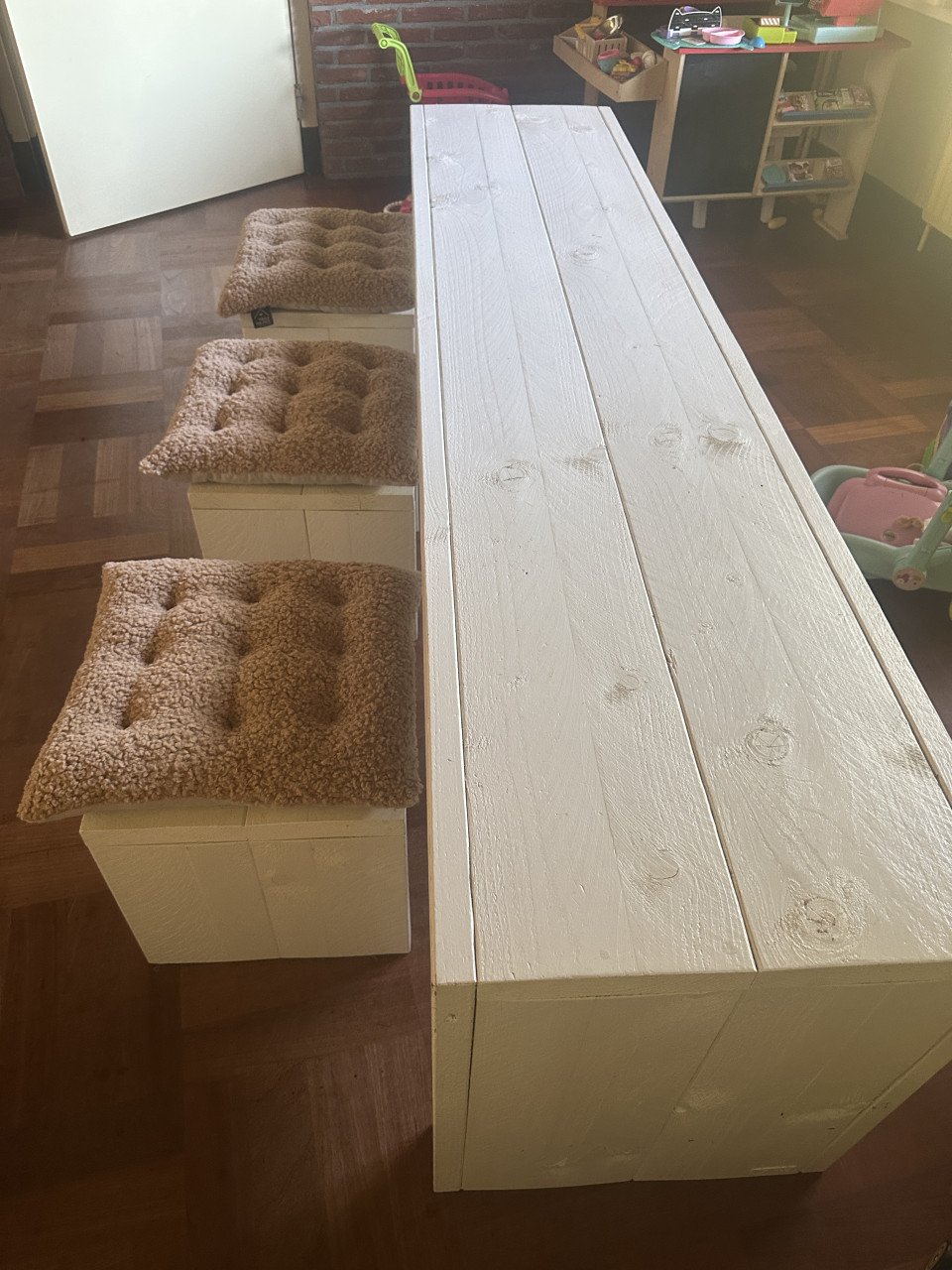 Steigerhouten speeltafel