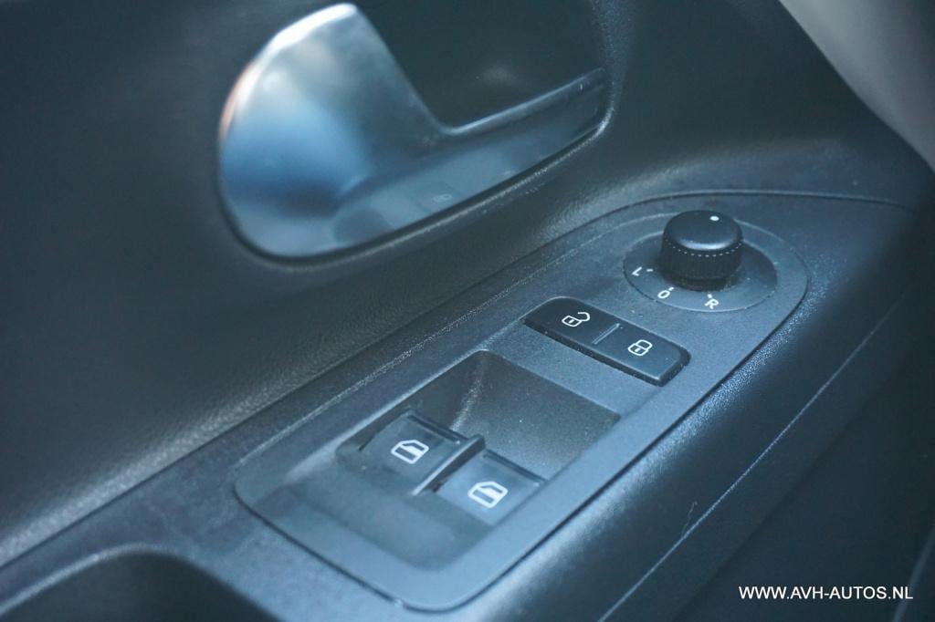 Volkswagen UP! 1.0 bmt move up!