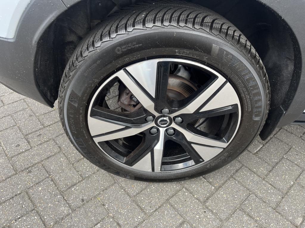 Volvo XC40 1.5 t4 recharge r-design 210 pk panorama