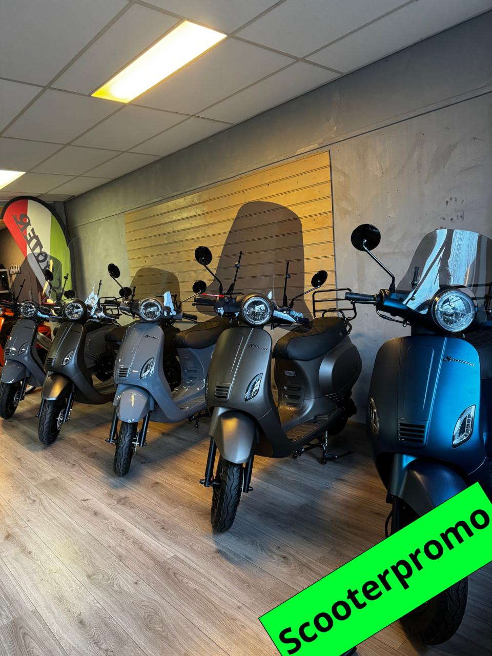 RETRO SCOOTER (geel kenteken)